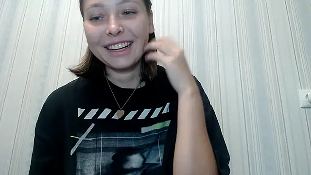 Snapshot of your__gena chatting on November 26, 2025, 4:52 pm your gena online show from November 26, 2025, 4:52 pm