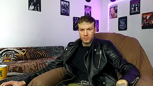 Huntall77 online show from January 10, 2026, 6:37 am