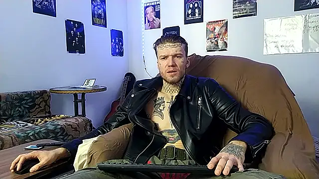 Huntall77 online show from January 14, 2026, 5:46 am