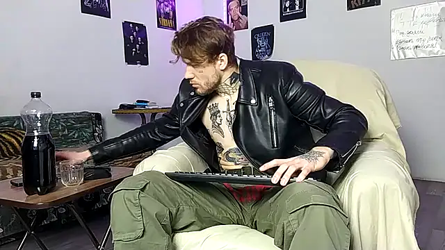 Huntall77 online show from February 23, 2026, 1:41 pm