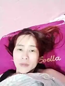 Swan-white123 online show from November 19, 2025, 4:56 am