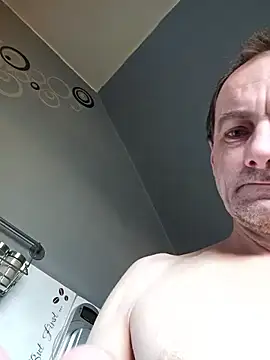 Snapshot of Cygaro1 chatting on March 4, 2026, 7:25 am Cygaro1 online show from March 4, 2026, 7:25 am