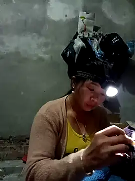 vangkt-cute online show from December 2, 2025, 11:37 am