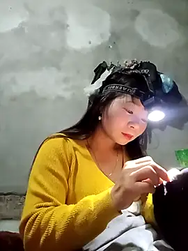 vangkt-cute online show from January 13, 2026, 8:14 pm