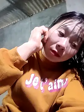 vangkt-cute online show from February 10, 2026, 4:38 am