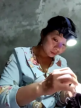 vangkt-cute online show from March 4, 2026, 6:47 pm