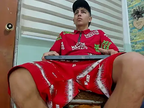 Snapshot of naughty_boy_Maicoll chatting on November 13, 2025, 11:20 am naughty boy Maicoll online show from November 13, 2025, 11:20 am