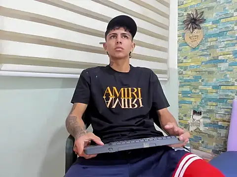 Snapshot of naughty_boy_Maicoll chatting on November 14, 2025, 11:31 am naughty boy Maicoll online show from November 14, 2025, 11:31 am