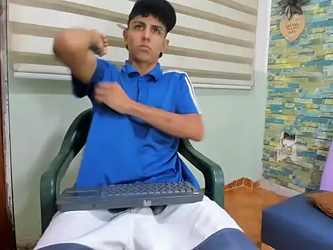 Snapshot of naughty_boy_Maicoll chatting on November 15, 2025, 11:40 am naughty boy Maicoll online show from November 15, 2025, 11:40 am