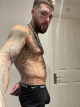 magicmichaell online show from November 22, 2025, 8:41 pm