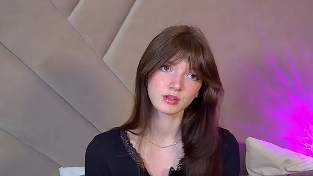 SophiaProve online show from April 16, 2026, 9:39 pm