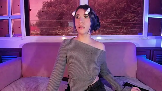 ReiAyanamy online show from April 10, 2026, 9:30 pm