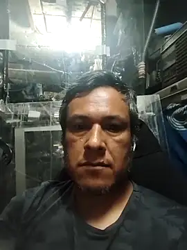 Snapshot of Riki121274 chatting on November 18, 2025, 4:39 am Riki121274 online show from November 18, 2025, 4:39 am