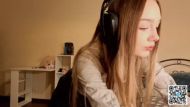 HoaPatton online show from December 5, 2025, 11:08 am