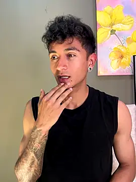 Snapshot of tank_steel chatting on November 19, 2025, 2:33 am tank steel online show from November 19, 2025, 2:33 am