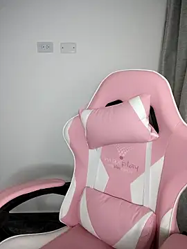 Sarah Lark- online show from February 23, 2026, 11:46 pm