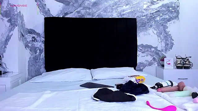 lilithDraven  online show from March 5, 2026, 4:08 am