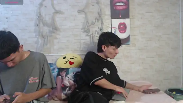 axel milo kairo and noa online show from December 20, 2025, 4:03 pm