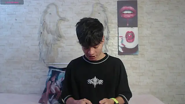 axel milo kairo and noa online show from March 6, 2026, 4:47 pm