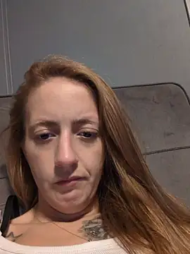 Snapshot of sexxxilexxxi44 chatting on May 25, 2026, 4:40 am sexxxilexxxi44 online show from May 25, 2026, 4:40 am