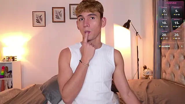 estebanperez 26 online show from February 3, 2026, 2:53 am