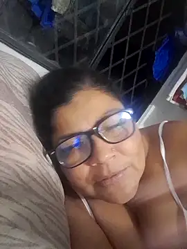 yoursexyfatgirl online show from November 12, 2025, 3:51 am