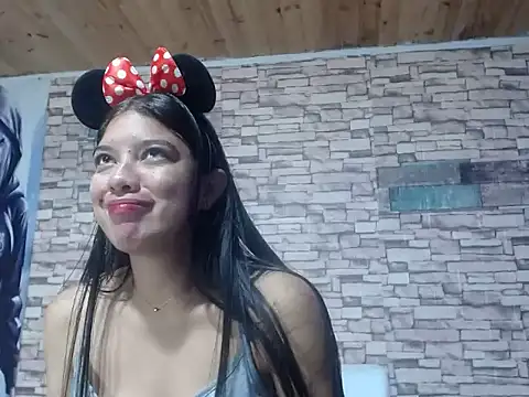 emysquirt online show from November 29, 2025, 3:37 pm