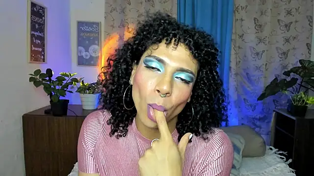 Angel White25 online show from November 29, 2025, 10:46 pm