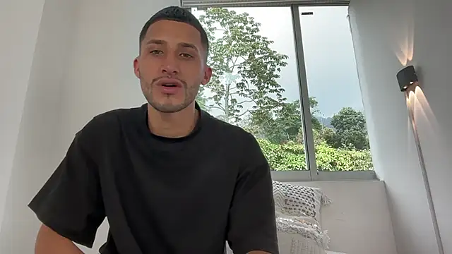 MrandMrsRivas online show from December 22, 2025, 6:38 pm