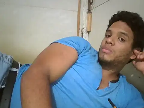 Snapshot of josecamsex27 chatting on February 7, 2026, 3:21 am josecamsex27 online show from February 7, 2026, 3:21 am