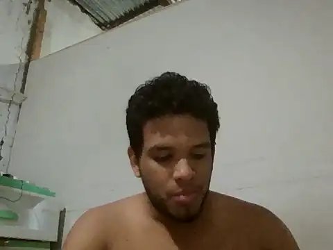 Snapshot of josecamsex27 chatting on February 10, 2026, 12:26 am josecamsex27 online show from February 10, 2026, 12:26 am