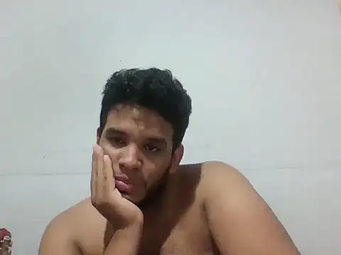 josecamsex27 online show from April 3, 2026, 8:40 pm