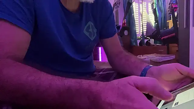 Snapshot of LeatherSdaddy chatting on April 2, 2026, 8:01 am LeatherSdaddy online show from April 2, 2026, 8:01 am