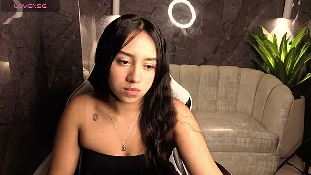 Snapshot of Juliana_Tx chatting on February 13, 2026, 3:02 am Juliana Tx online show from February 13, 2026, 3:02 am