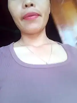 Snapshot of chim-yen chatting on November 14, 2025, 1:15 am chim-yen online show from November 14, 2025, 1:15 am