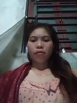 Snapshot of chim-yen chatting on November 14, 2025, 1:21 pm chim-yen online show from November 14, 2025, 1:21 pm