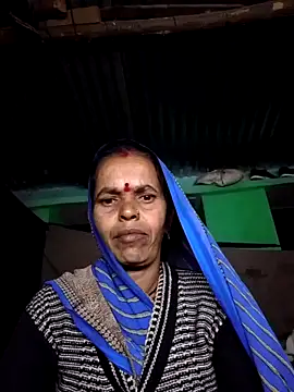 Snapshot of Hot_juli73 chatting on December 2, 2025, 3:40 pm Hot juli73 online show from December 2, 2025, 3:40 pm