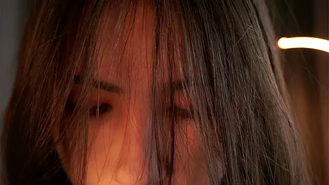 NanceeWestaway online show from November 25, 2025, 2:39 pm