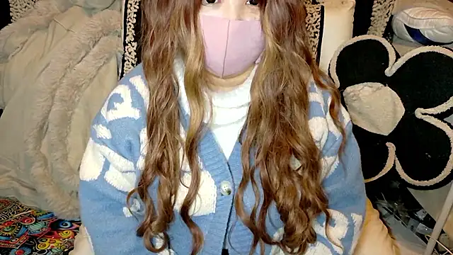 Snapshot of oxLILxMELOxo chatting on December 3, 2025, 1:02 am oxLILxMELOxo online show from December 3, 2025, 1:02 am