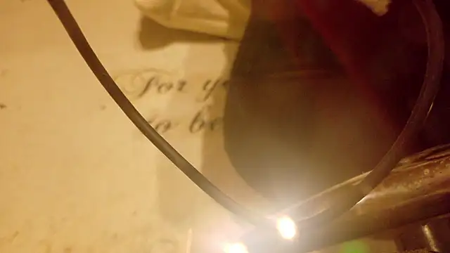 Snapshot of oxLILxMELOxo chatting on December 17, 2025, 11:05 am oxLILxMELOxo online show from December 17, 2025, 11:05 am