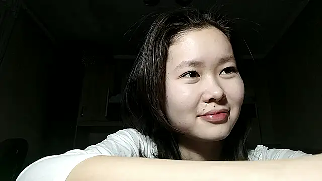 Snapshot of HuldaKye chatting on November 25, 2025, 12:16 pm HuldaKye online show from November 25, 2025, 12:16 pm