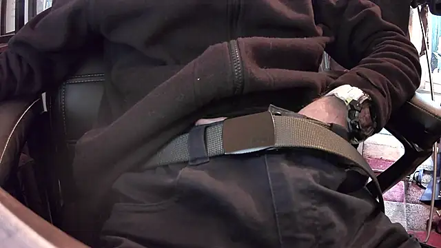 Chrisatmiami online show from November 21, 2025, 1:43 pm