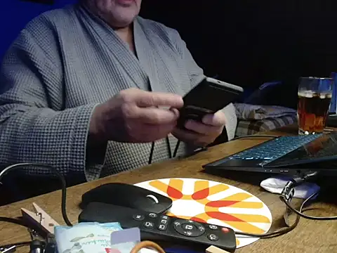 Snapshot of sssuka chatting on February 12, 2026, 10:16 pm sssuka online show from February 12, 2026, 10:16 pm