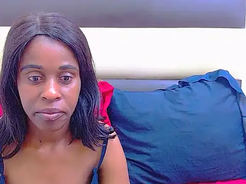 AMOURxxx online show from December 18, 2025, 6:52 am