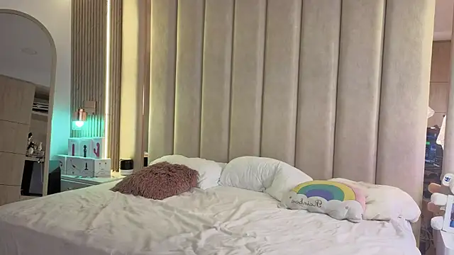 Snapshot of Iamnyxy chatting on November 29, 2025, 11:02 am Iamnyxy online show from November 29, 2025, 11:02 am