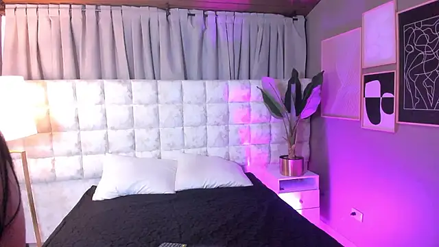 Atenea Velle online show from March 17, 2026, 1:14 pm