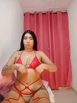 Snapshot of mila_roose_ chatting on November 12, 2025, 4:24 am mila roose online show from November 12, 2025, 4:24 am