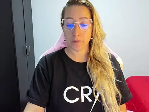 chrystal sl852 online show from February 8, 2026, 2:26 am