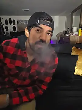 piggylatino online show from March 23, 2026, 4:05 am