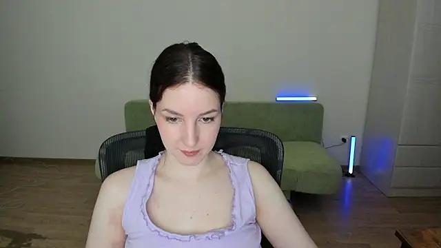 Snapshot of v_crizis324 chatting on April 30, 2026, 1:17 pm v crizis324 online show from April 30, 2026, 1:17 pm
